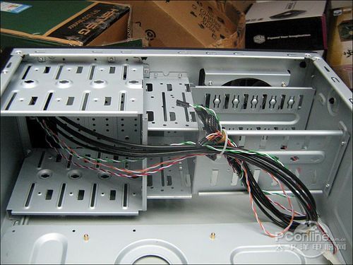 熊猫体育平台镀锌全冲孔 酷冷挑战者机箱爆225(图1)