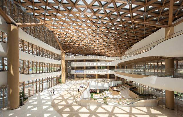 从福斯特到英国杰典：高技派建筑师于中国的卓越实践(图7)